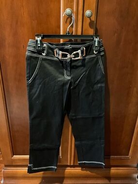 NWT Cache Black Cropped Pants with Decorative Silver Buckle Size 0